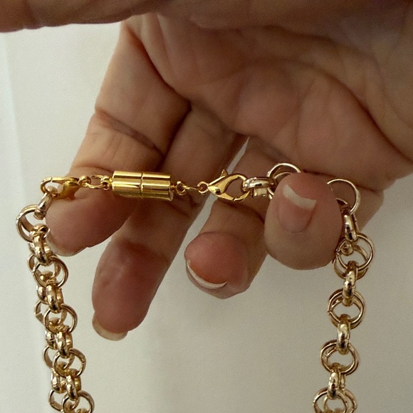 Long Elegant Adjustable Multi-Style Gold Necklace with Pearl Accents - Picture 6 of 13